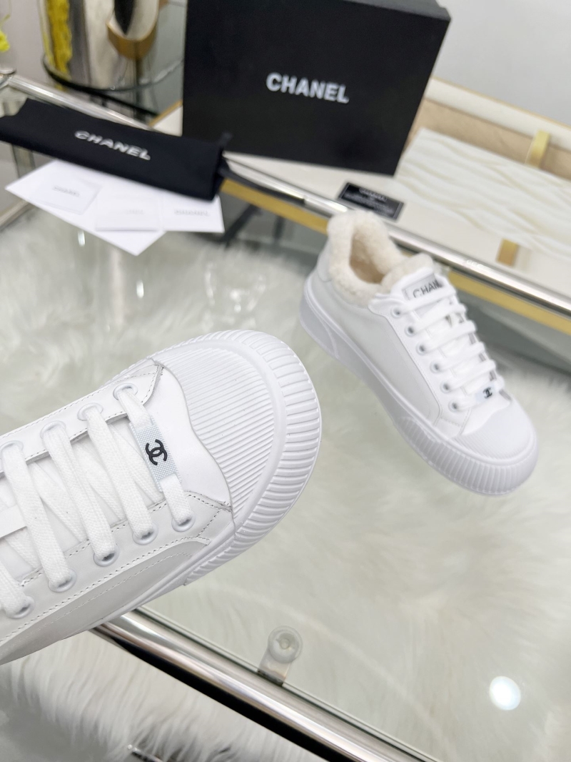 Ch**el sport shoes